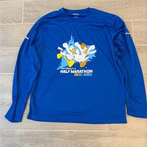 Disney Parks RunDisney 2022 Walt Disney World Donald Duck Daisy Duck Top Size M
